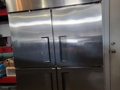 Commercial Frige / Freezer - Garage Ready