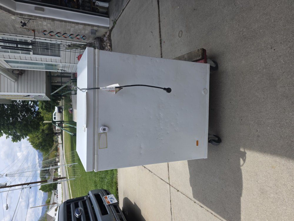 Frigidaire freezer