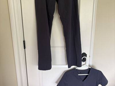 FIGS Scrub Cleanout - Women's XS Tops / Small Bottoms - Excellent Condition
