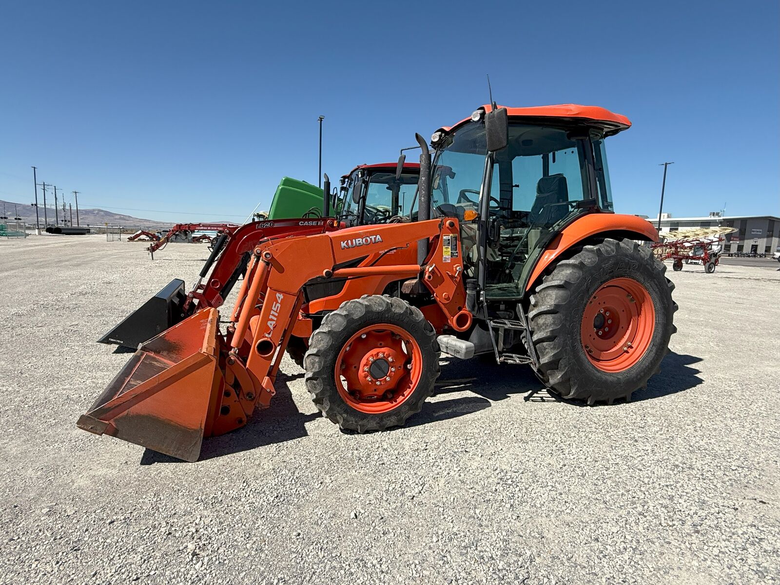 2014 Kubota M7060D Tractor 026151