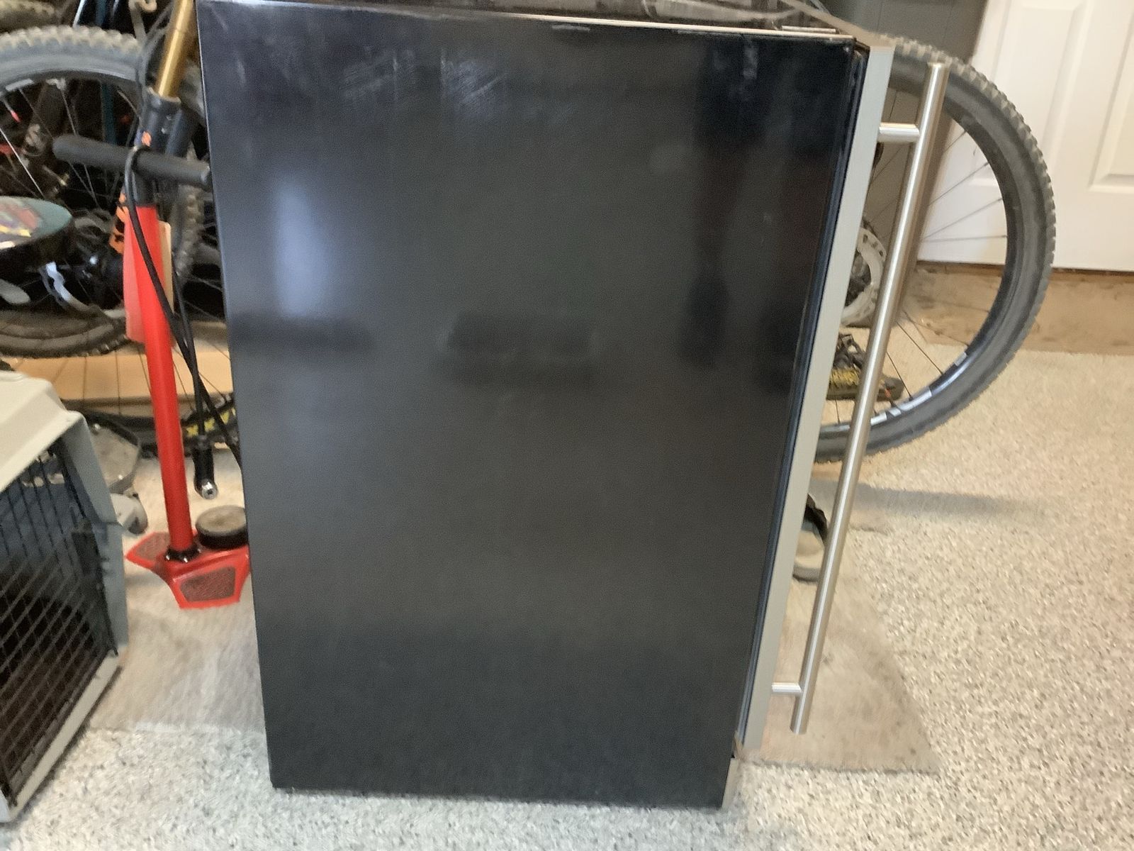 Main image 4