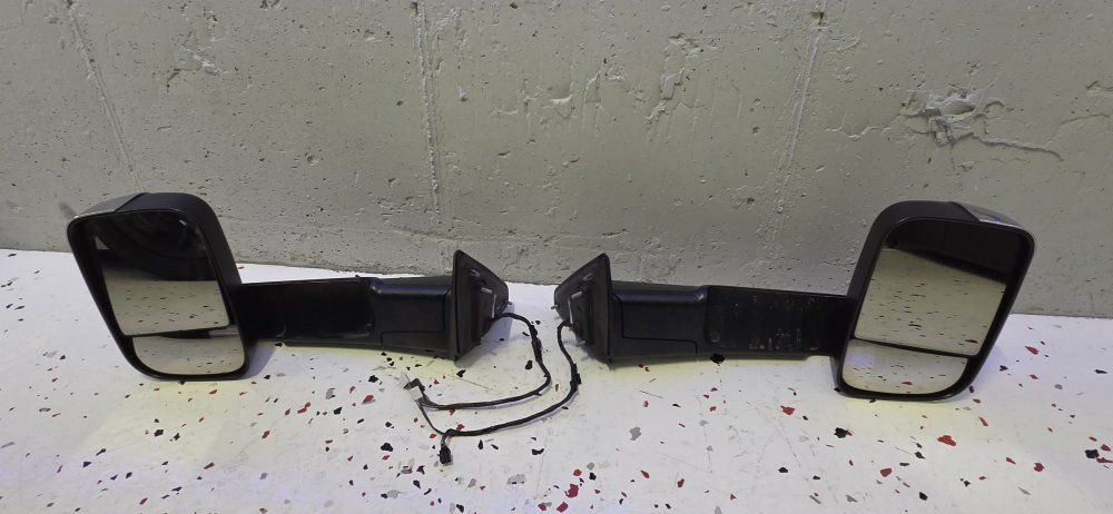 4th Gen RAM flip up tow mirrors. OEM.