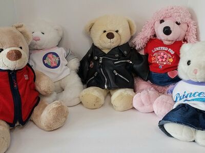 Build A Bears & Lots of Clothes see picture #2