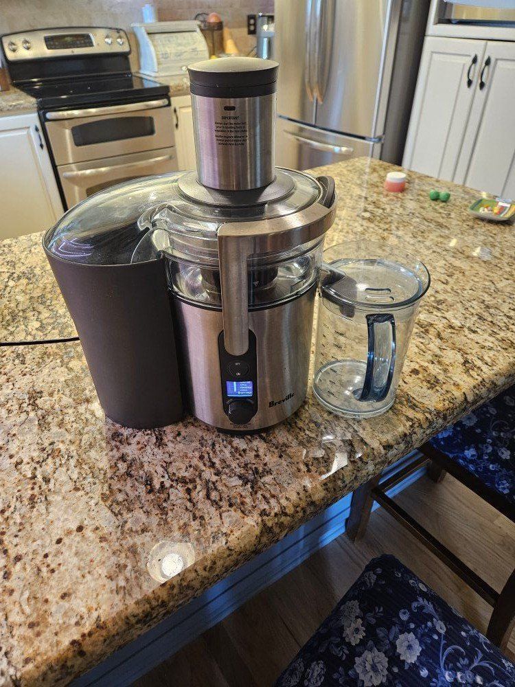 Breville Juicer
