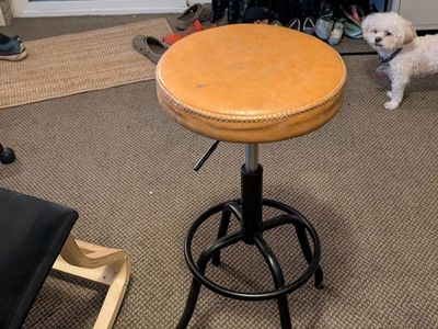 Free! piano stool