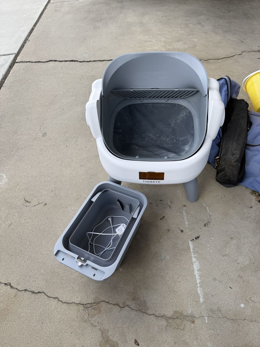 Cat litter robot-good as new