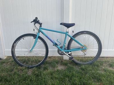 1992 Specialized Rockhopper Sport Mountain Bike - Small Frame, Turquoise