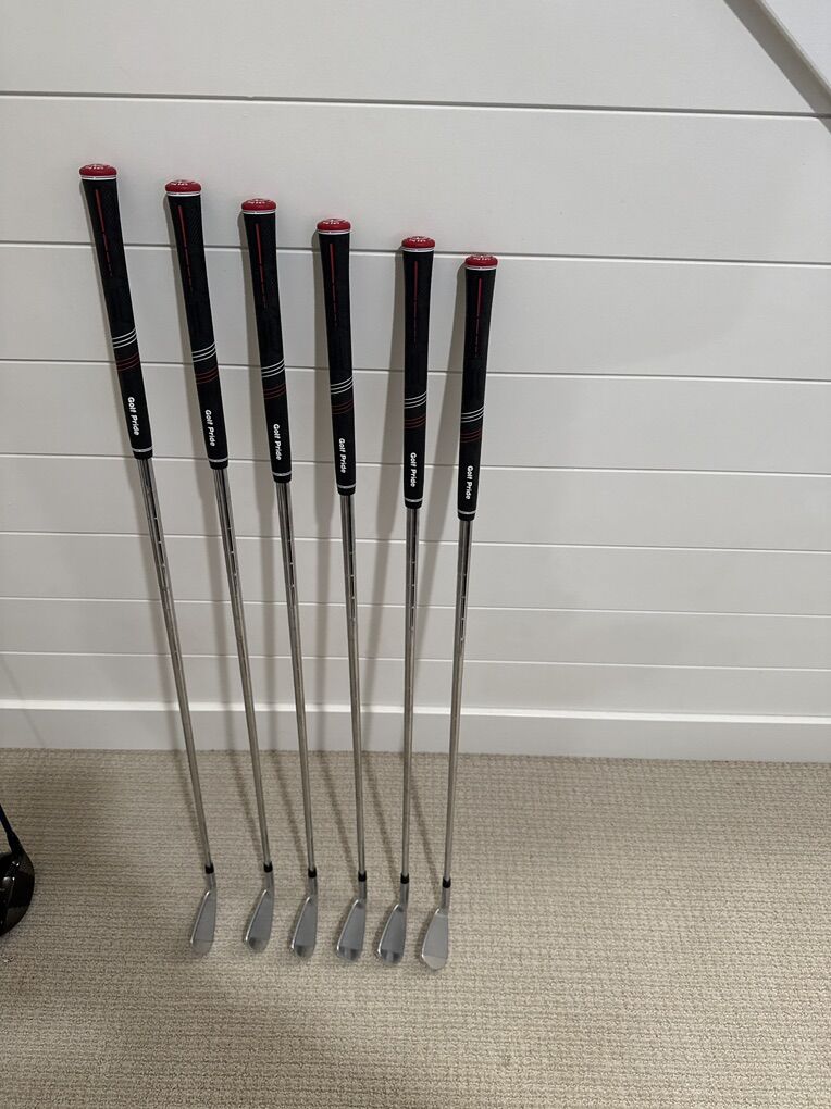 New In Plastic Mizuno 241 Irons