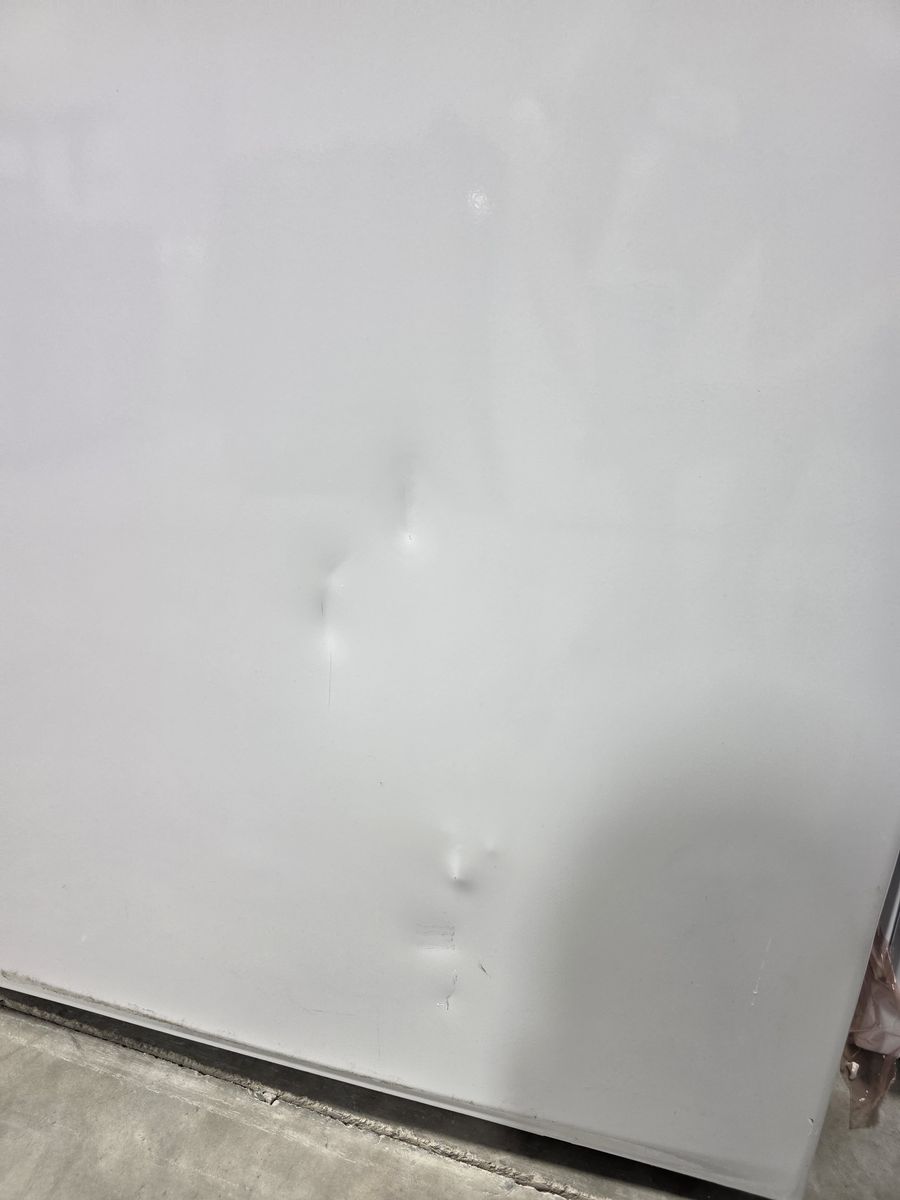 Main image 3