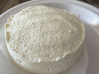 Fresh goat cheese for sale $5