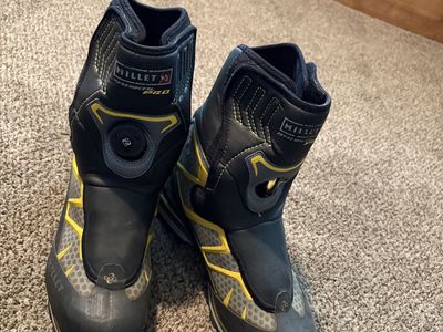 Millet radical pro boots size 8.5 men 10 women