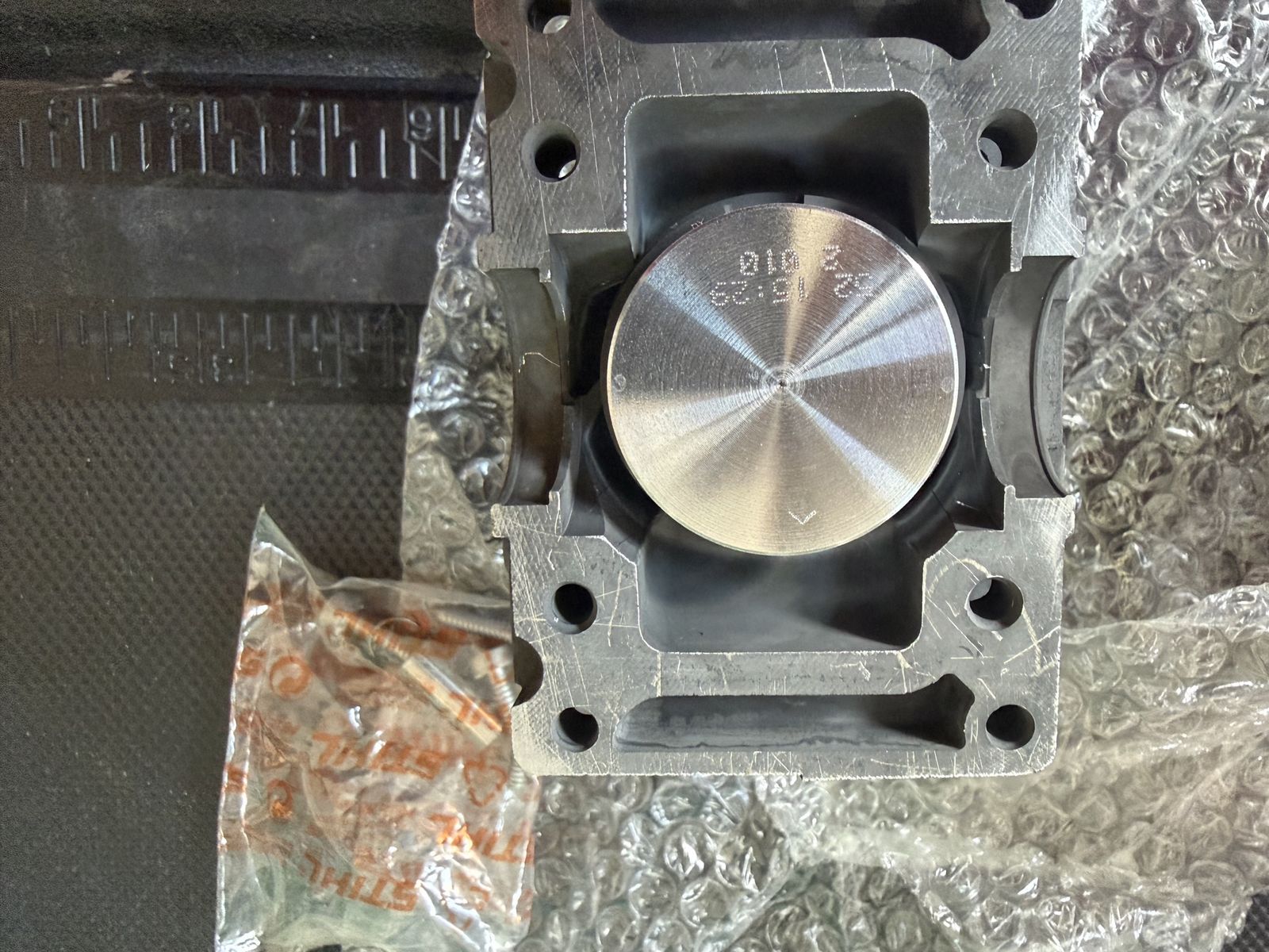 Stihl piston and cylinder