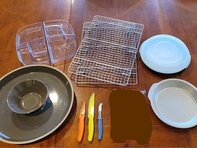 10 Pampered Chef Kitchen Tools and Serving Dishes...Everything for $60!