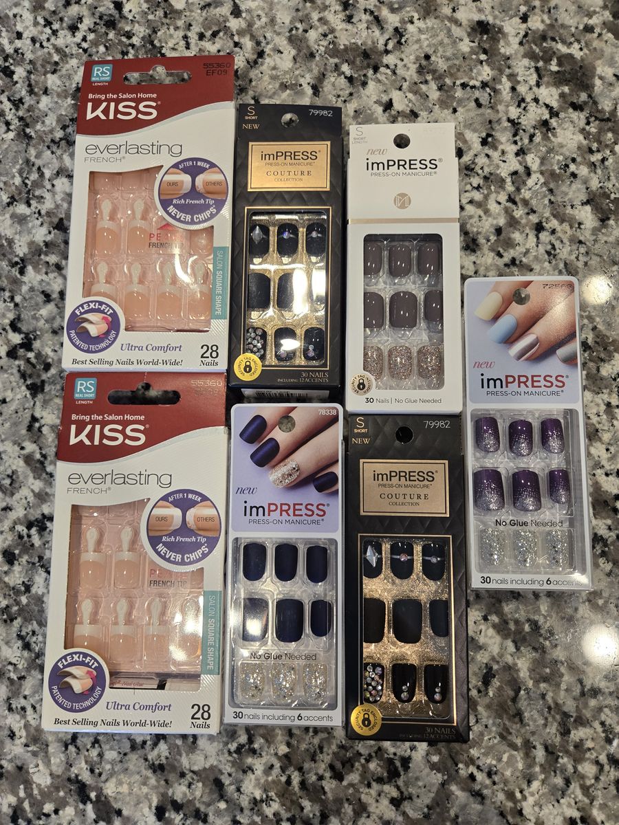 Press On Nails, Short