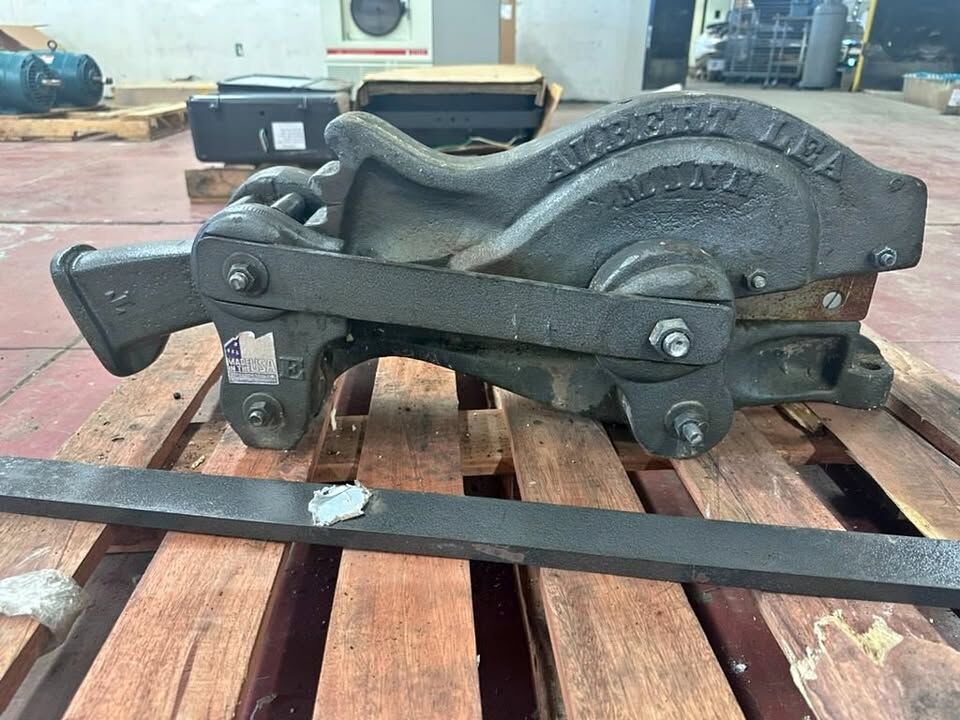 Edwards Manual Bench Shear – Heavy Duty Industrial Steel Cutter – Made in USA $600