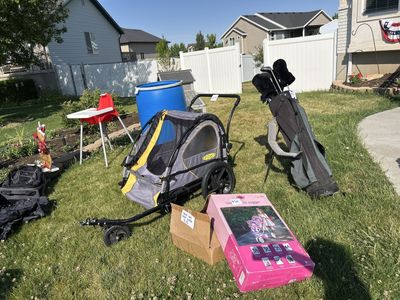 Yard sale, multi family