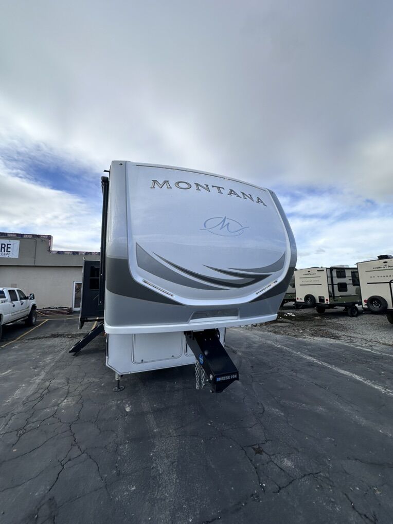 2022 Montana Legacy 3791RD