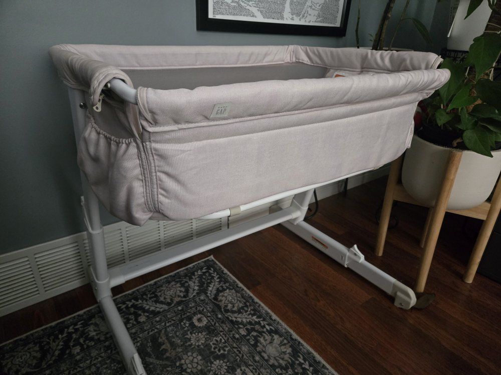 Delta Children Whisper Bedside Bassinet