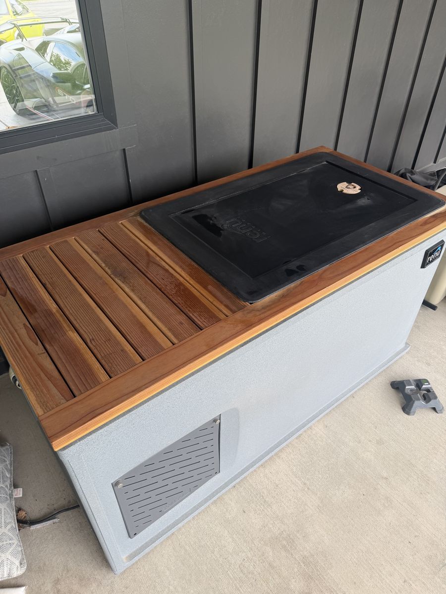 RENU Therapy Cold Stoic Tub Ice Bath for Recovery