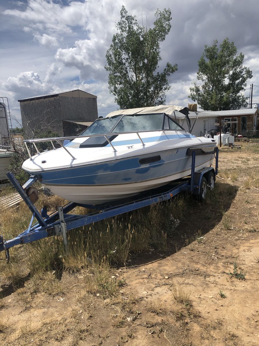 1982 beach craft, 15 foot fiberglass boat