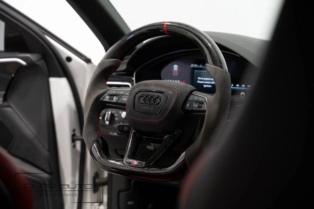 Main image 16