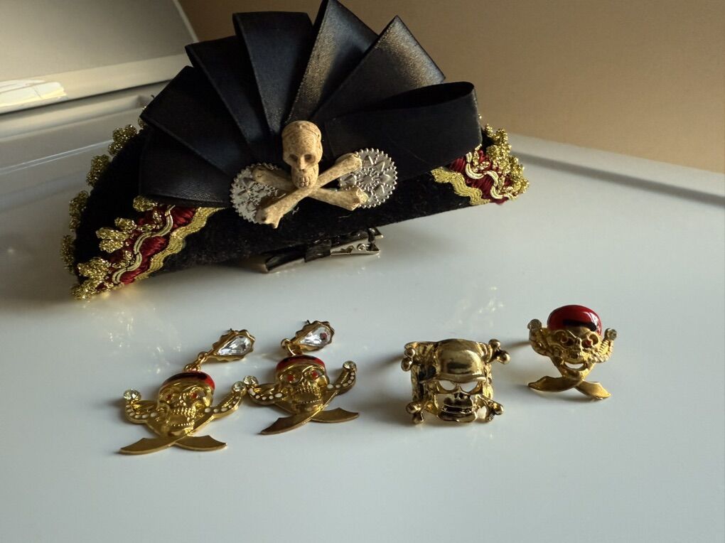 Pirate Costume Jewelry Rings Earrings Hat