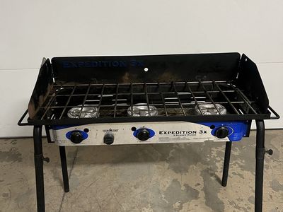 Camp stove and griddle