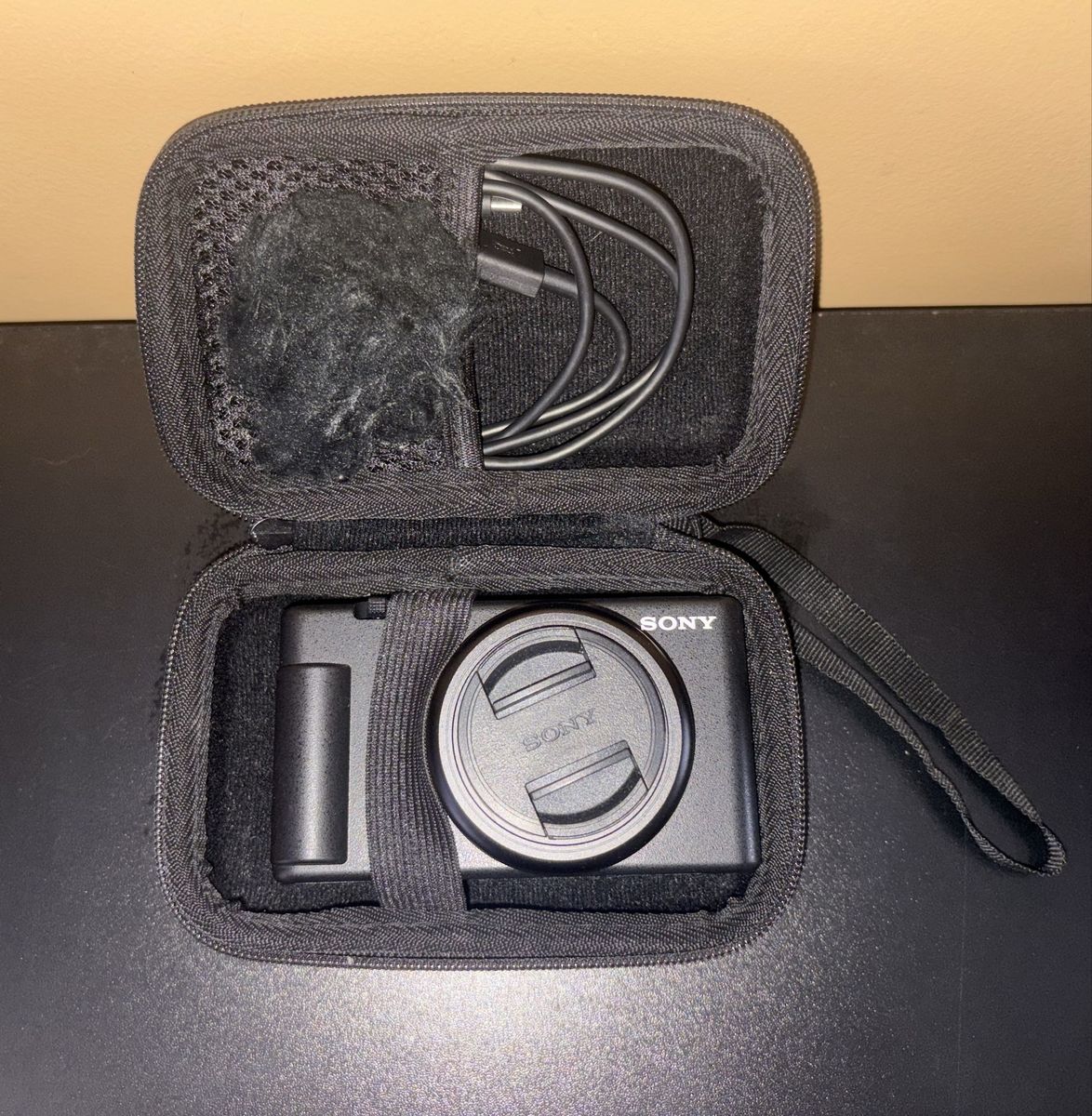 Sony ZV-1F Vlogging Camera with Accessories - Excellent Condition