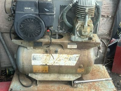 30 Gallon Speedaire Air Compressor