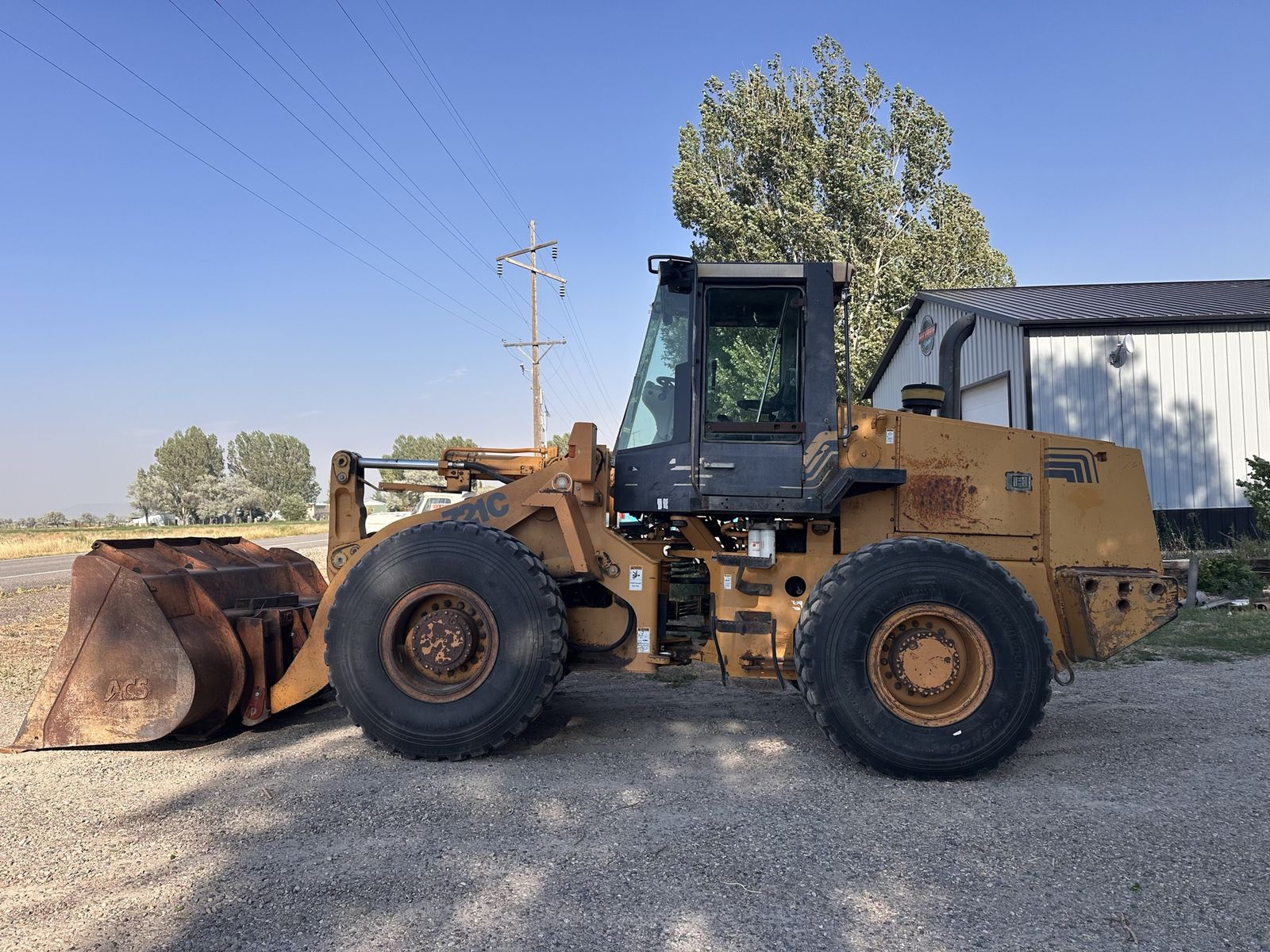 2000 Case 721C wheel loader