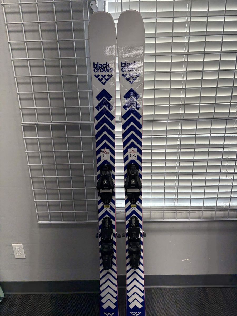 Black Crows Serpo 174cm Skis w/ Atomic Strive 13 GW Demo Binding - Lightly Used