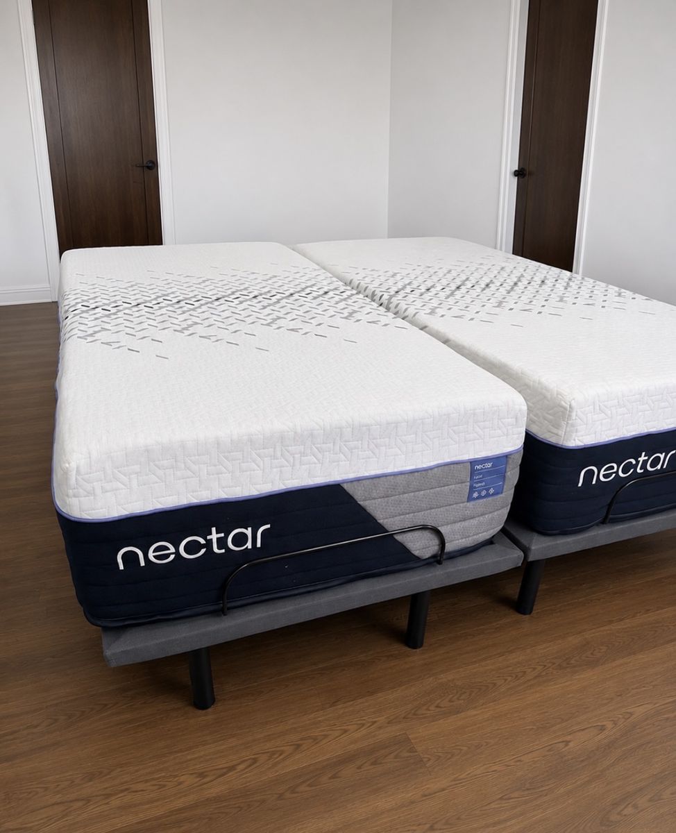 Nectar Luxe Hybrid Split King w/ adjustable base