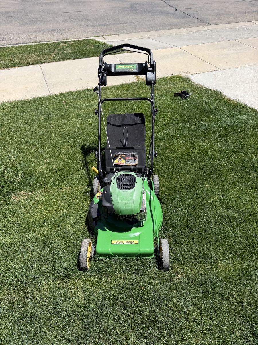 John Deere JS36 Lawn Mower