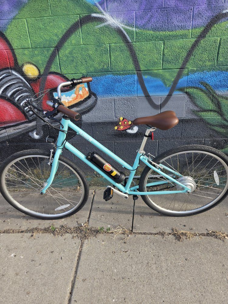Hurley Kickflip Electric Cruiser Bike - Teal - Only 24 Miles - Excellent Condition
