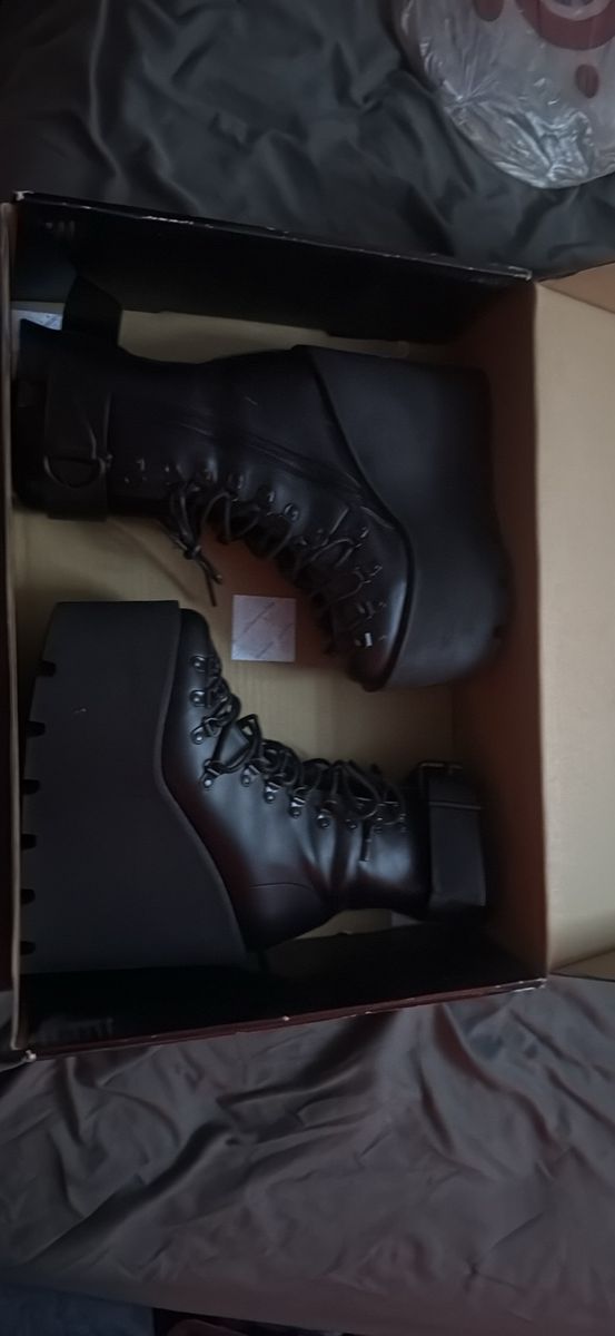 Current Mood Traitor Boots