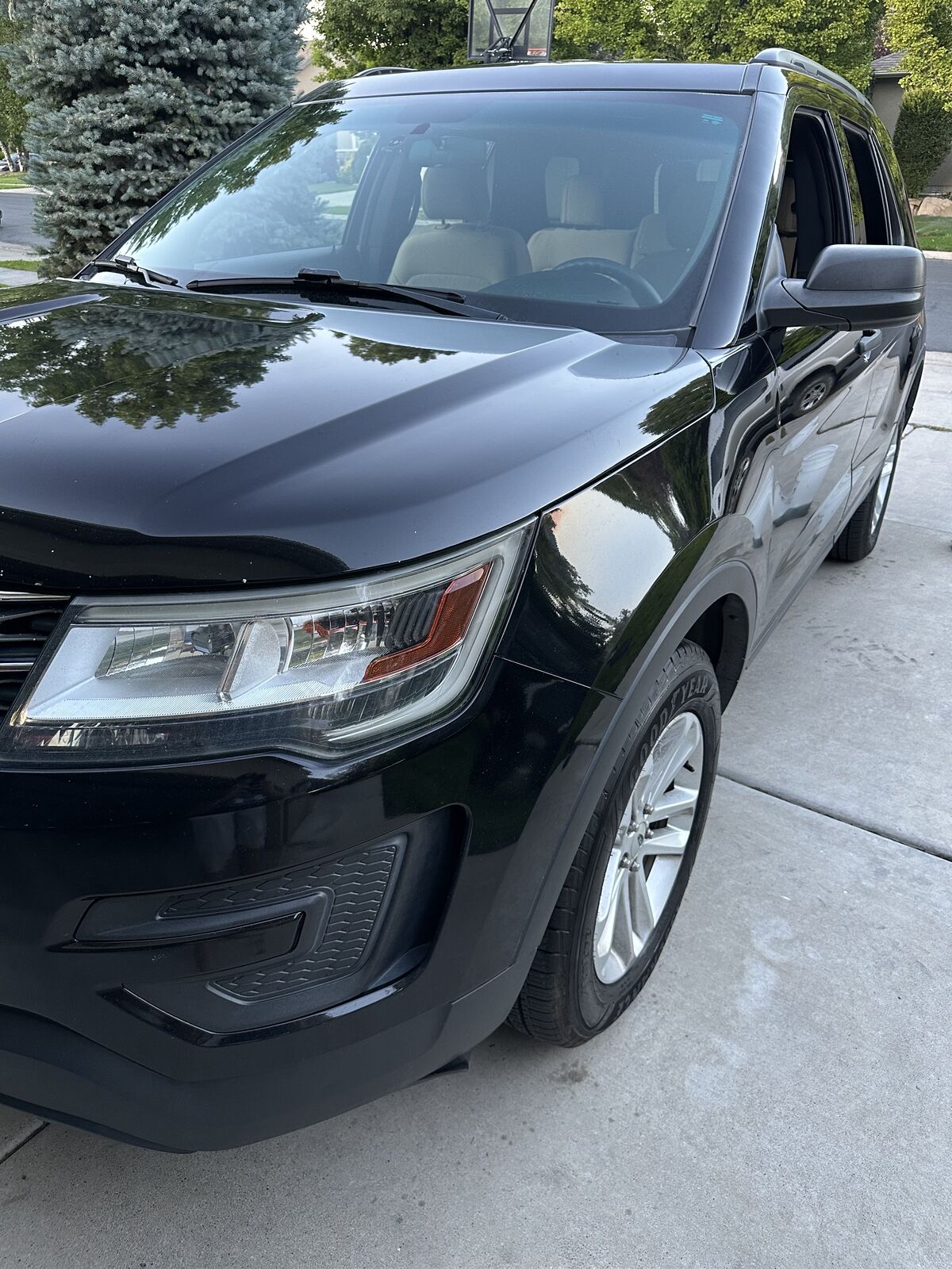 2016 Ford Explorer XLS Sport