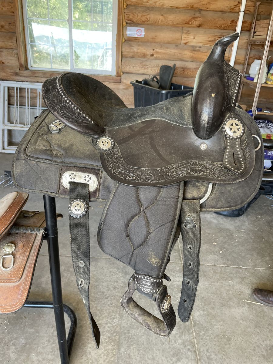 14 inch Western saddle