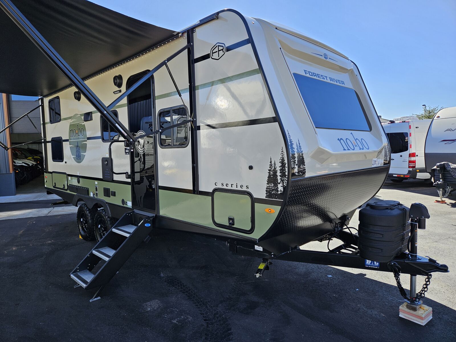 New 2026 No Bo 20.3 Bunk House $14K OFF MSRP! Solar! Outside Kitchen!