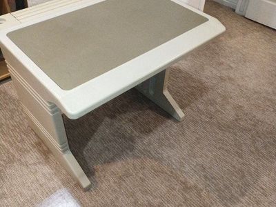 MicroComputer Accessories, Inc. Desk