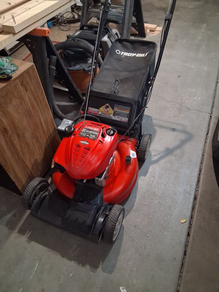 troy bilt self propelled gas mower with electric turn key start
