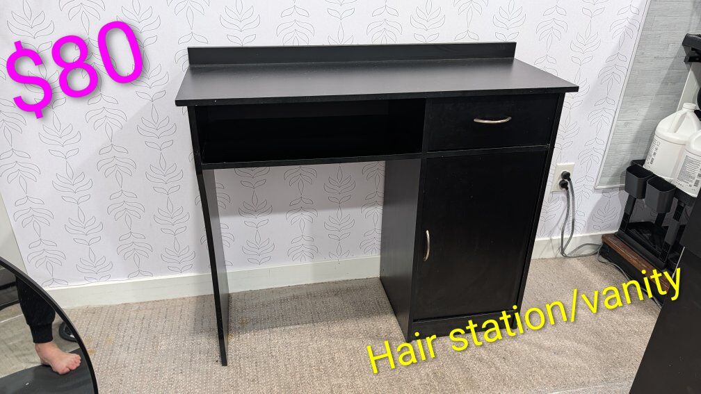 Salon Station/Hair Vanity