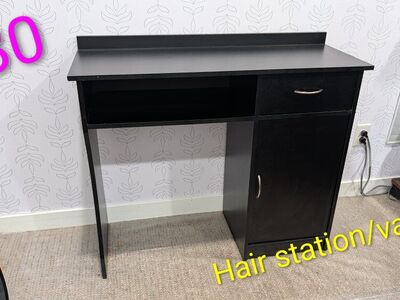 Salon Station/Hair Vanity