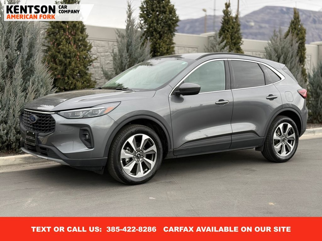 2025 Ford Escape Platinum