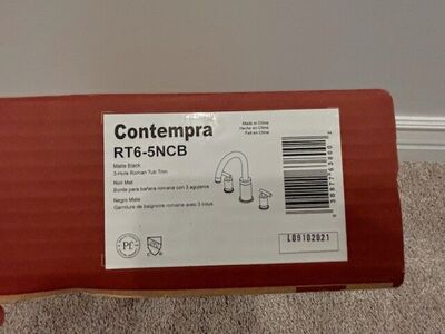 Pfister Contempra Black 2-handle Deck-mount Roman Low-arc Bathtub Faucet – NEW