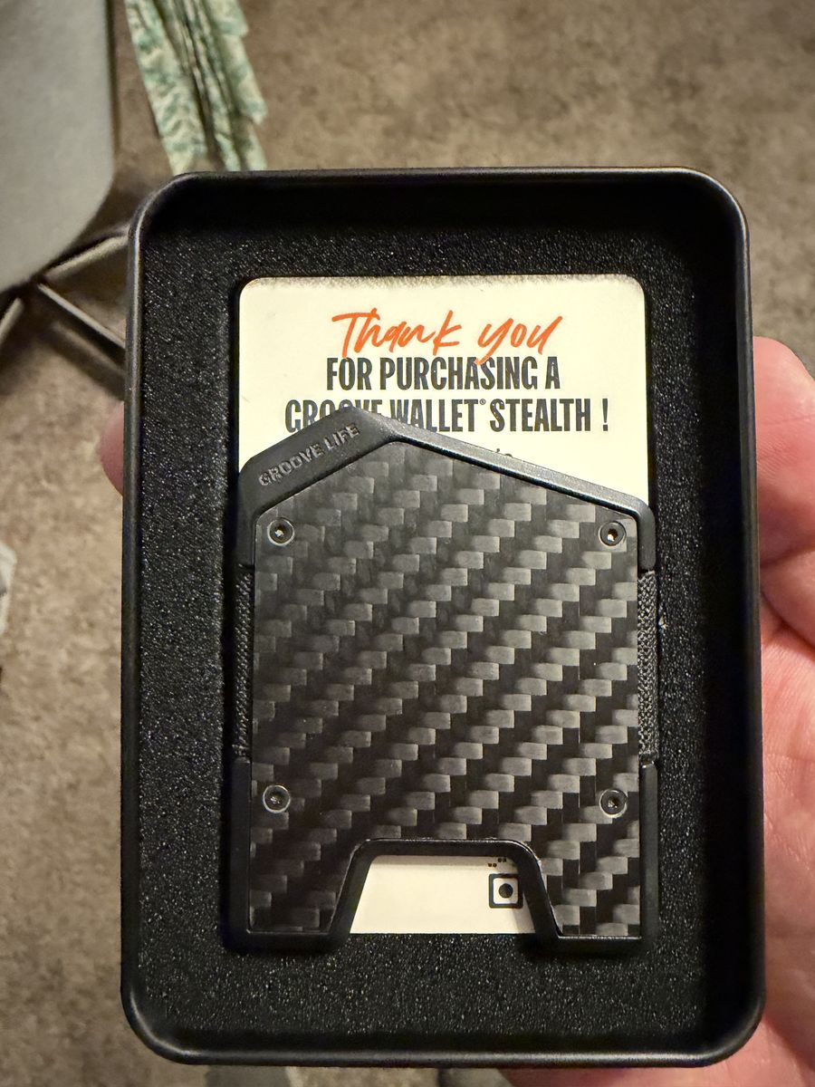 Groove Wallet Stealth - Carbon Fiber