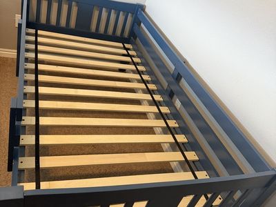 Twin sized sturdy wood bunkbed