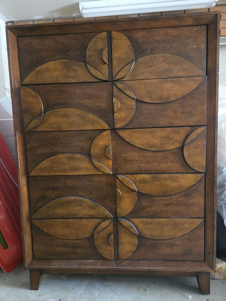 Main image 4