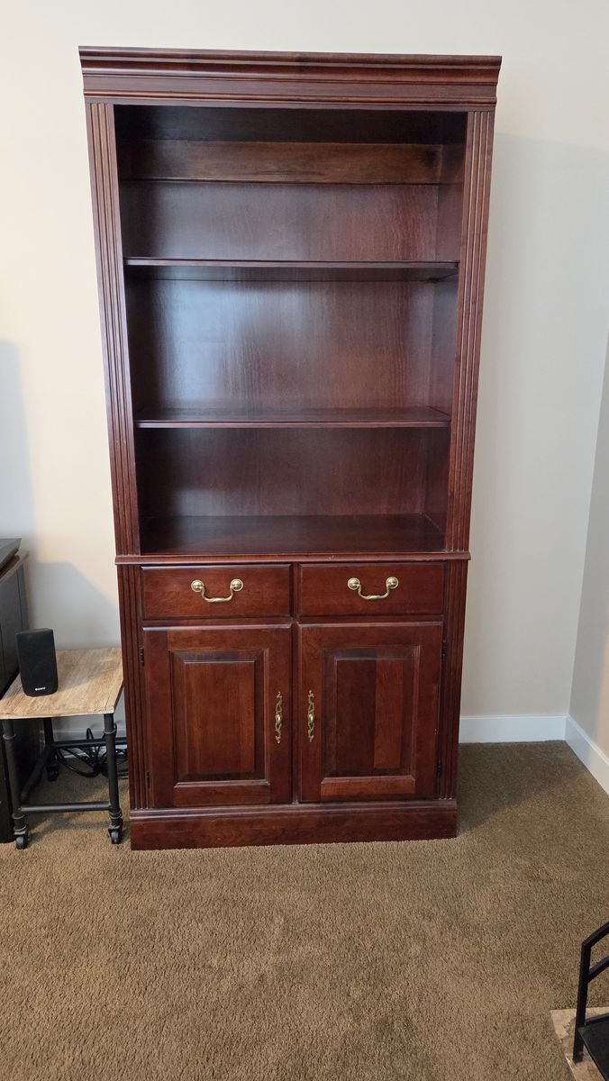 Bookshelf- Pennsylvania House