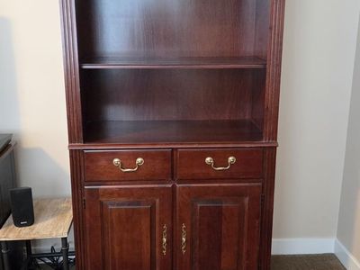 Bookshelf- Pennsylvania House