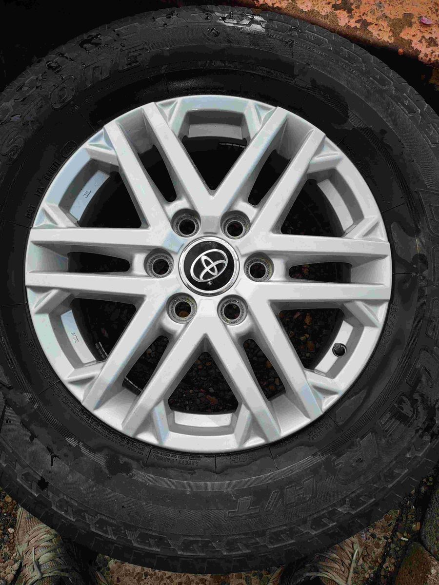 Toyota Tundra Wheels 6x5.5” And Tires 265/70/R18